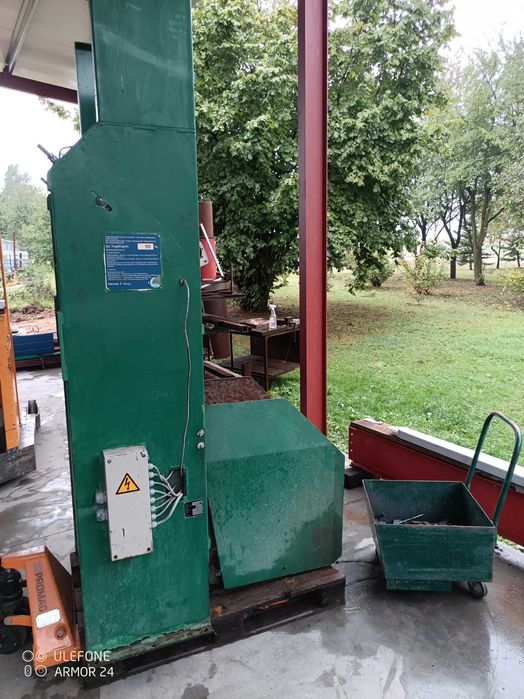 Wywrotnica do pojemników, winda łańcuchowa załadowcza