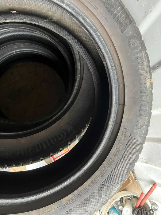 Opony zimowe 235/55 R19 Continental