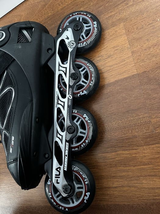 Rolki Fila Primo Air Zone – rozmiar 42, stan jak nowe!