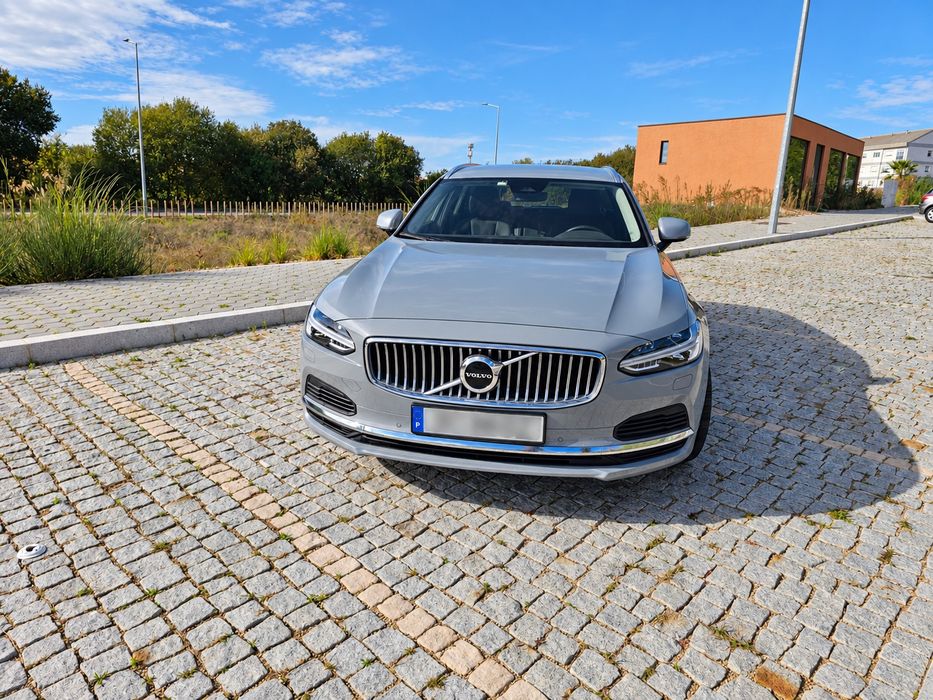 Volvo V90 T6 Recharge AWD | 2023 | 350 CV | Plug-in Hybrid — photo 2