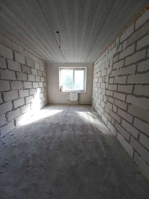 2 кімнатна  в новому будинку з індивідуальним опаленням на пр-ті Миру