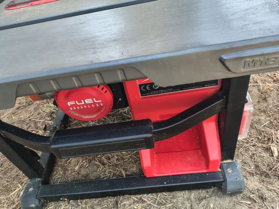Milwaukee M18 piła stołowa