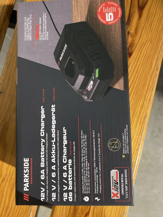 Carregador Baterias 12V Parkside