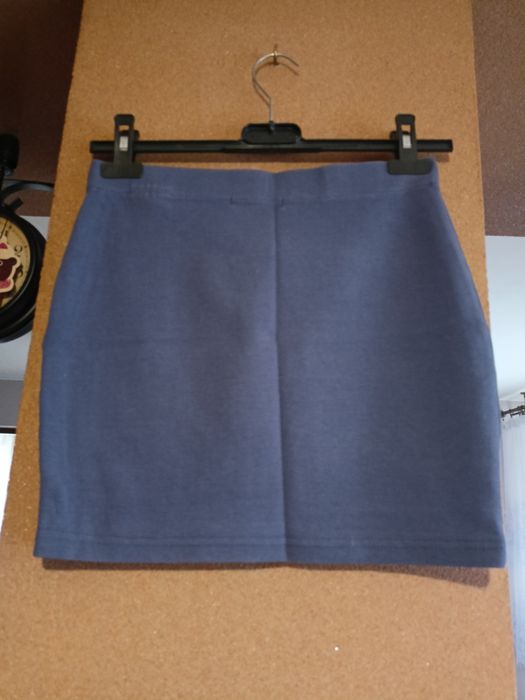 Spódniczka w gumę w pasie rozm XS. Takko Fashion.