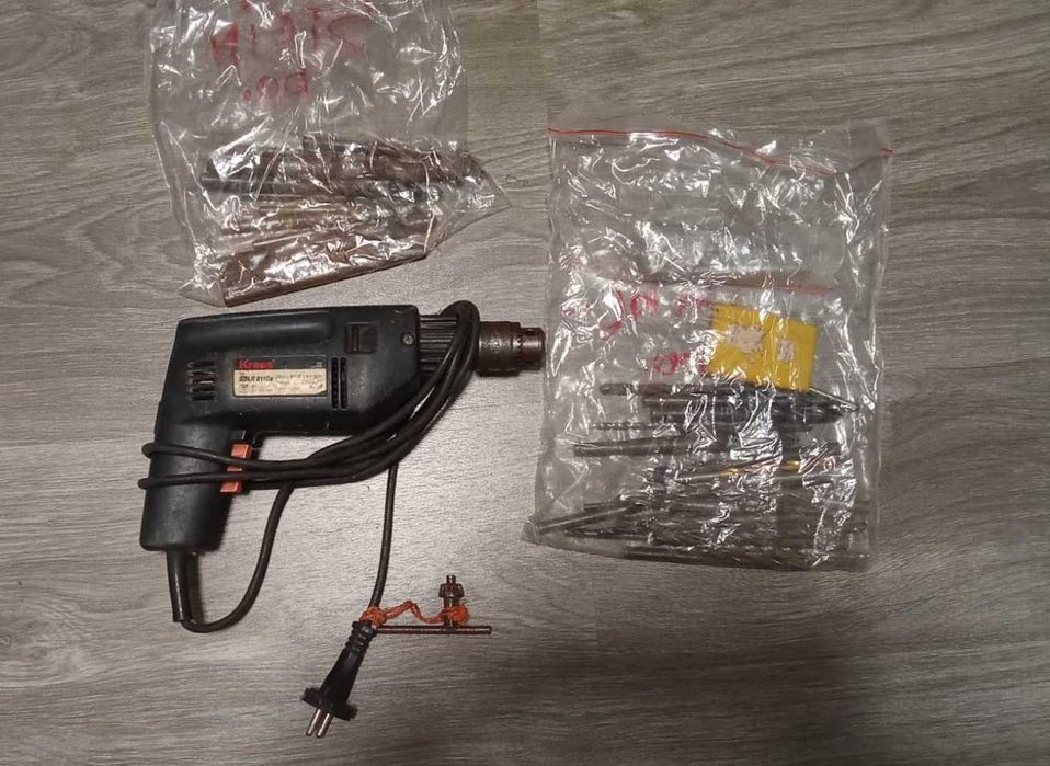 Berbequim Kress e conjunto de brocas