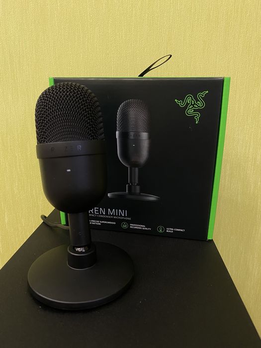 Микрофон Razer Seiren mini