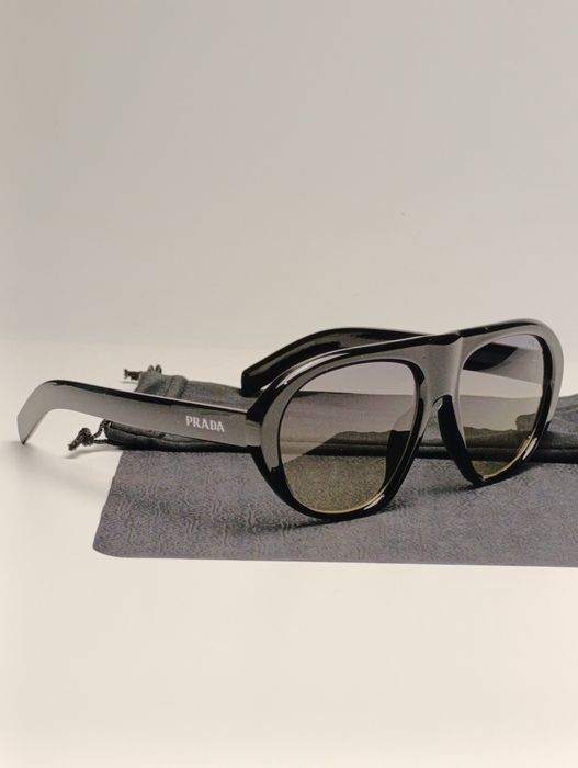 Prada Runaway Statement
