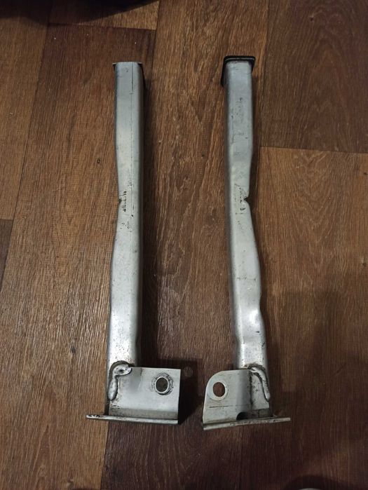 Peugeot 3008 1 кронштейны уселителя