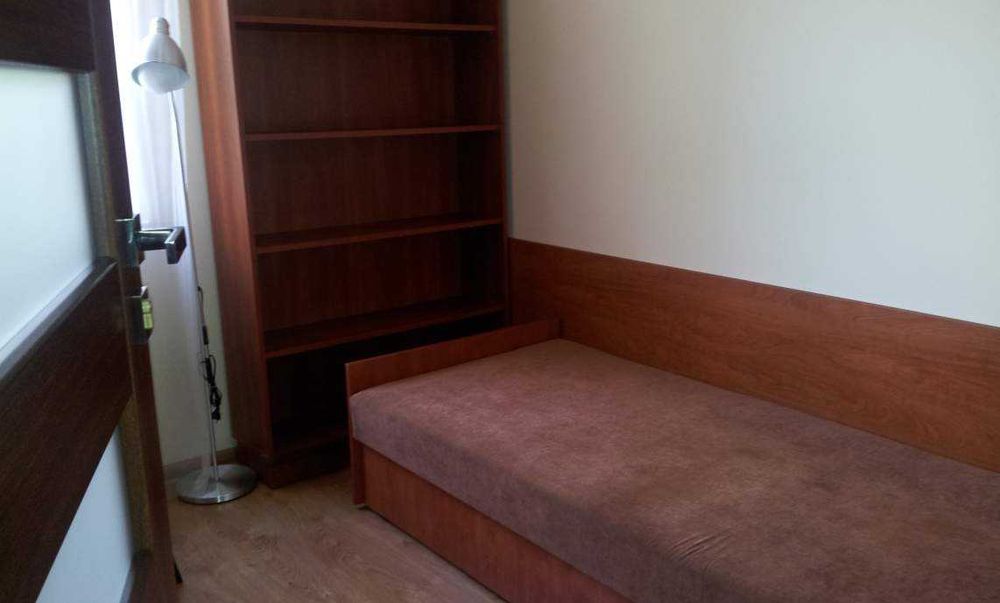 Samodzielne mieszkania studenckie bez pośredników i ukrytych kosztów  blisko uczelni.