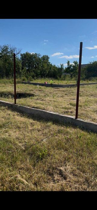 Продам земельну ділянку під забудову на селищі Новому
