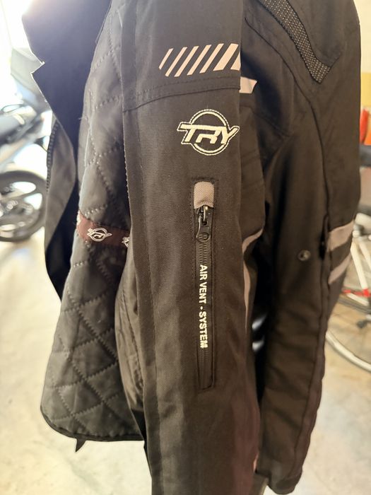 Equipamento para Moto | Capacetes | Luvas | Casaco | Auscultadores