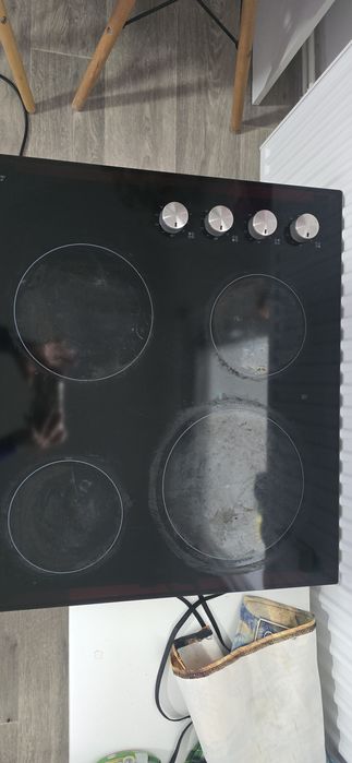 Płyta grzewcza elektryczna – 4 palniki, na zwykłą wtyczkę