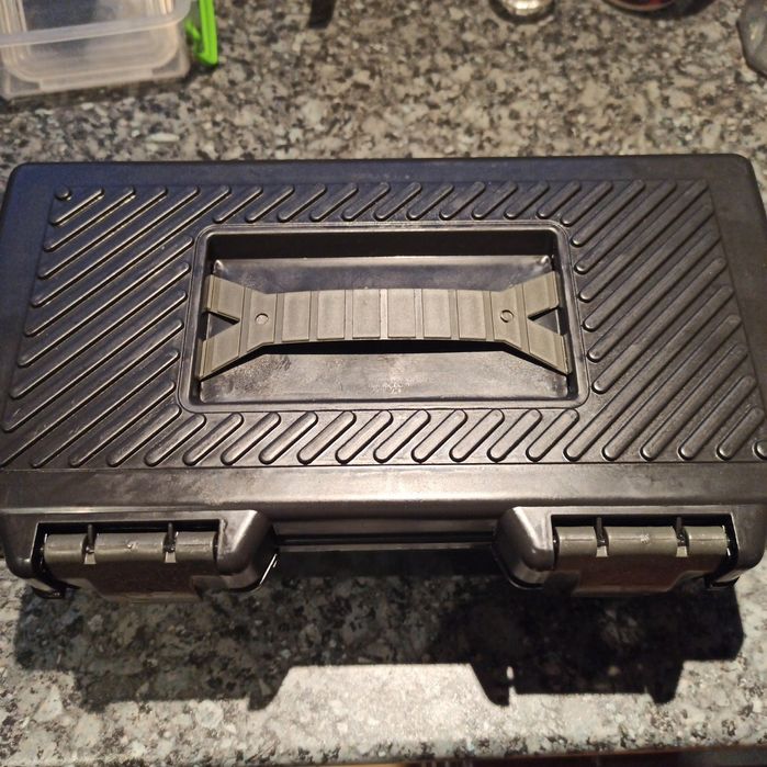 Ящик пластмассовый для инструмента бытовых нужд: 187 грн. - Прочий ...