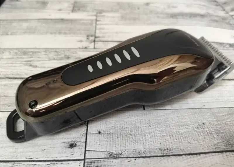 Машинка для стриження собак і котів geemy gm 6063 і 4 насадками