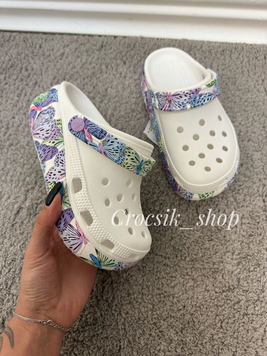 Дитячі крокси сабо на платформі crocs classic cutie butterfly clog