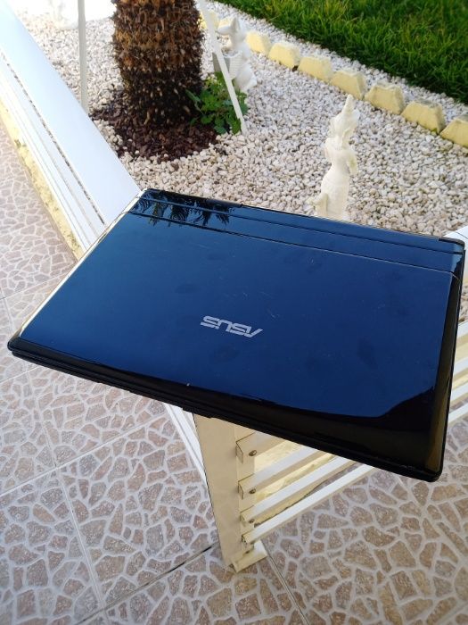 portatil a funcionar falta a tampa da bataria