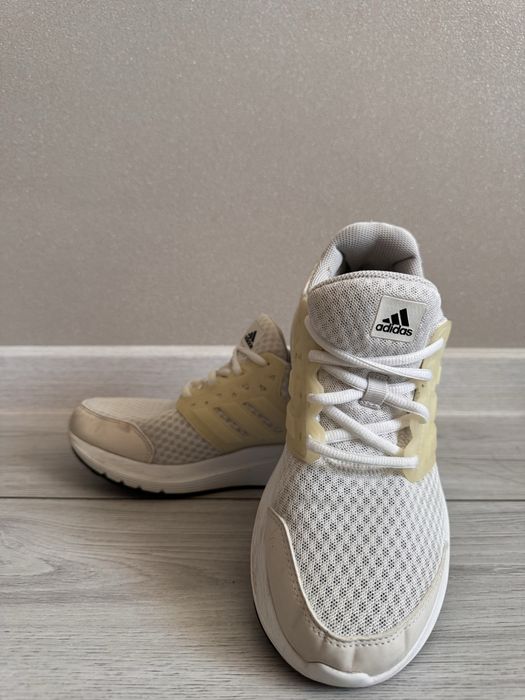Adidas 39й розмір