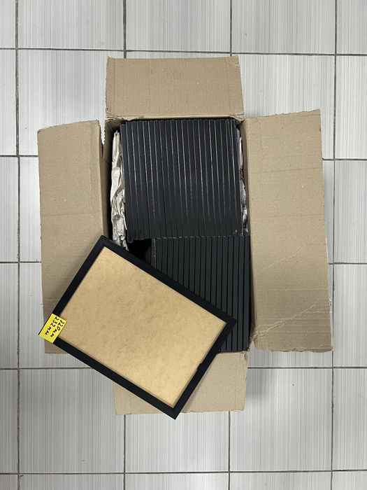 Рамки для фото та картин