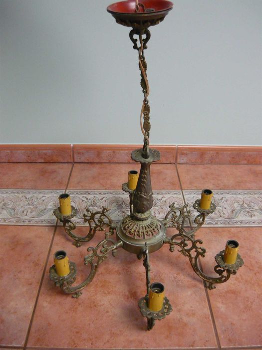 żyrandol mosiężny