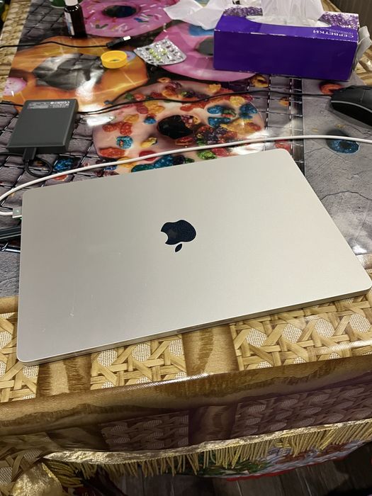 Продам / обмін макбук, macbook air m4 15.3