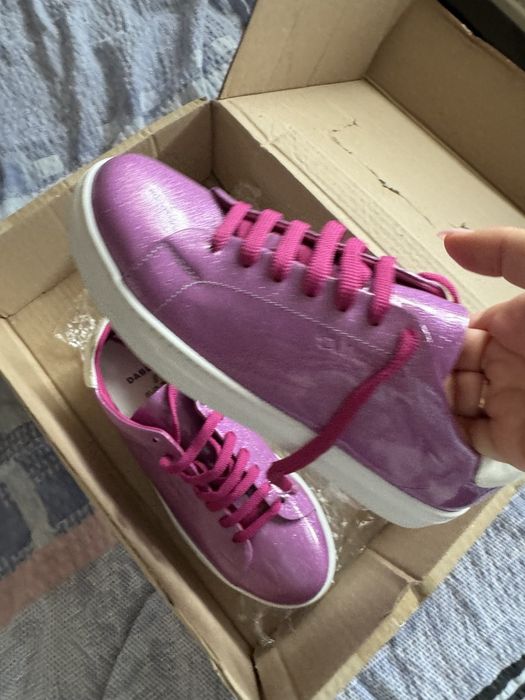 Кеди дуже гарні нові італія