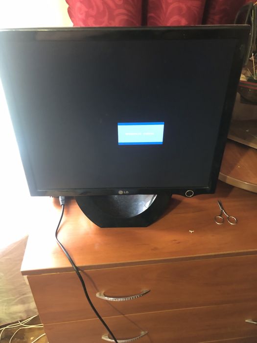 Продам монитор LG 19