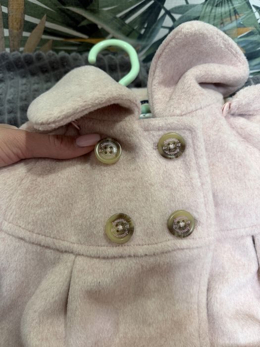 Рожеве пальто на дівчинку