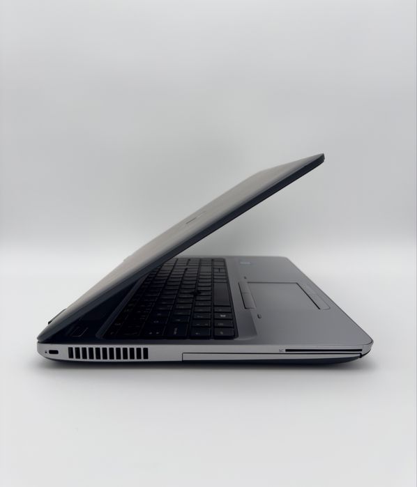 HP ProBook 650 G2 | i5-6300U | 16GB | 256GB SSD |15.6"| 1 ANO GARANTIA