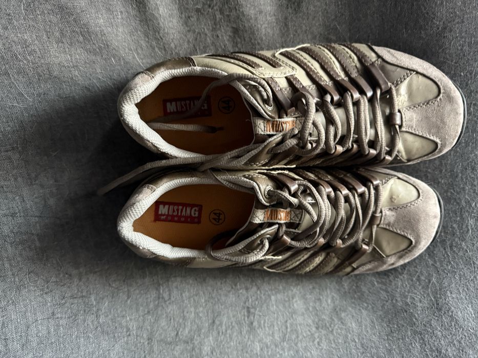 Buty Mustang męskie r. 44 – używane