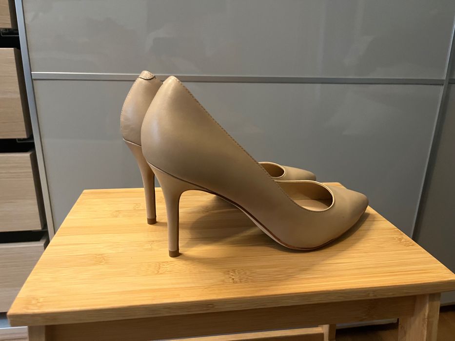 Aldo NOWE buty na obcasie bezowe r. 38.5