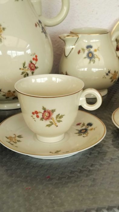 Сервиз кофейный.Фарфор.Лимож.На 6 персон.Франция