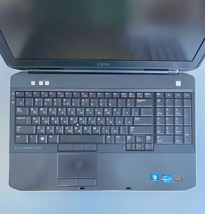 Dell Latitude 5530 i5-3320M 4 потоки 8GB SSD 120GB / 15.6" Full HD Ноутбук для роботи / Вигідна ціна