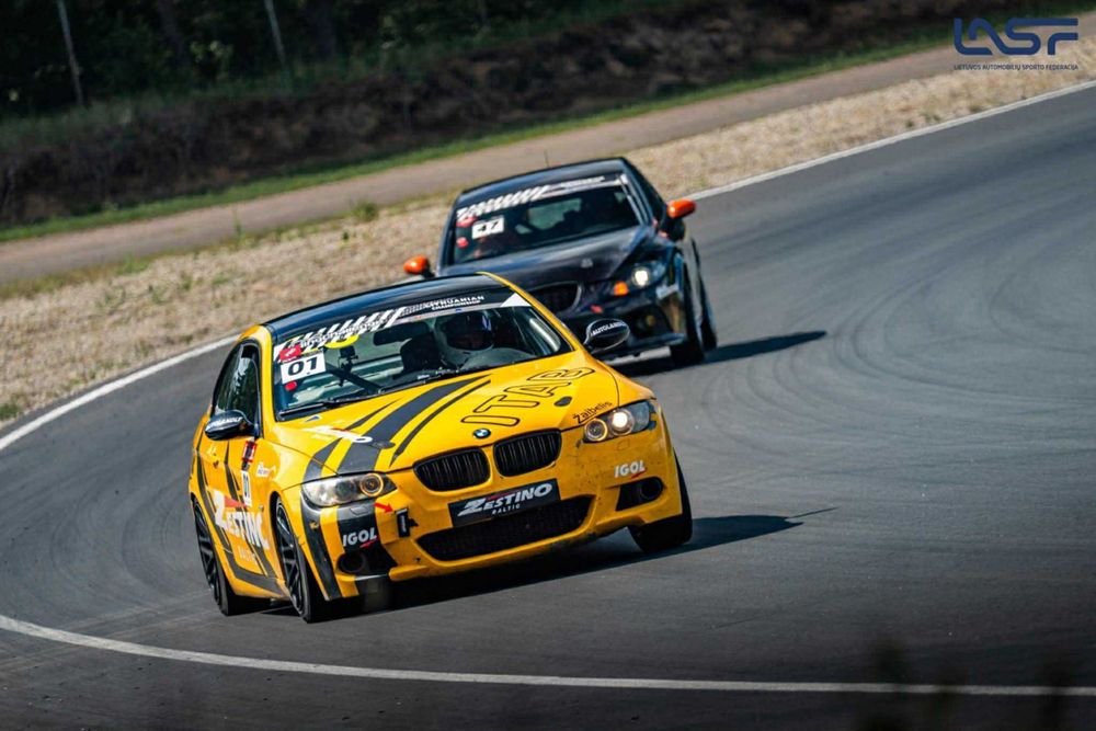 2x BMW E92 325i Cup | WSMP | KJS | Time Attack | Track Day | Nurburgring