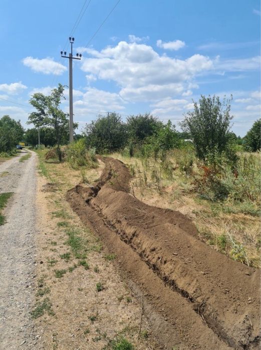 Траншеекопатель / Бара / Копка траншей /Послуги  Траншеєкопача