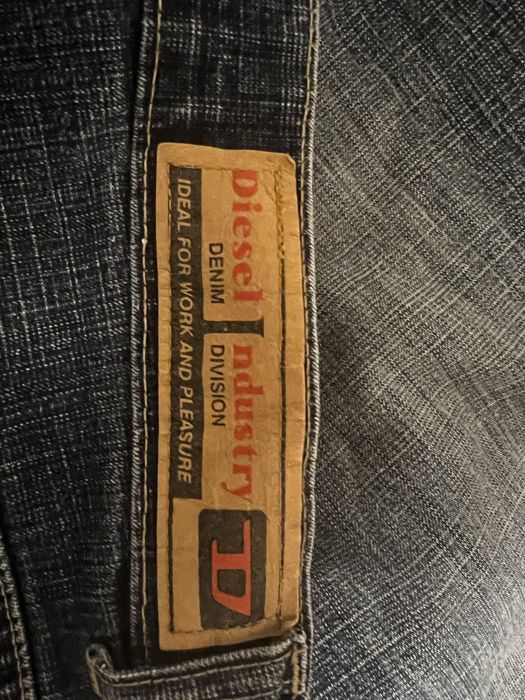 Продам джинси DIESEL BASIC