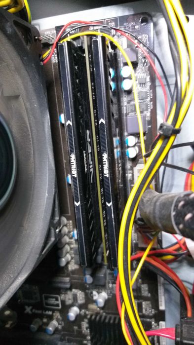 ОЗУ память 8gb. ddr3 1600