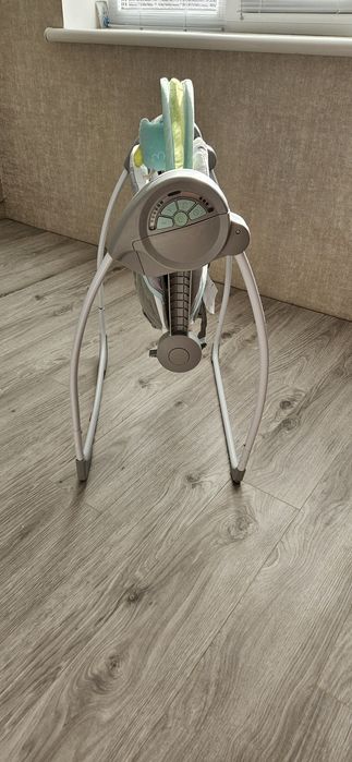 Гойдалка для немовлят