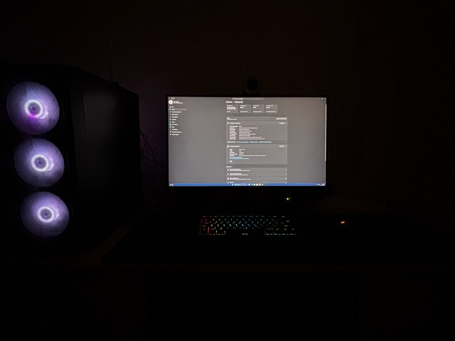 PC Gaming - Torre + monitor + periféricos