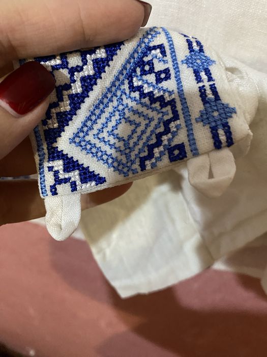 Продам вишиванку лег