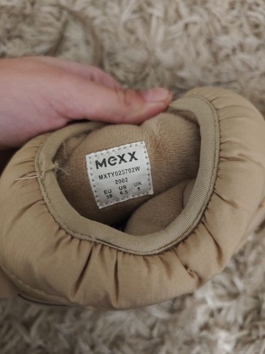 Жіночі бежеві ботинки Mexx