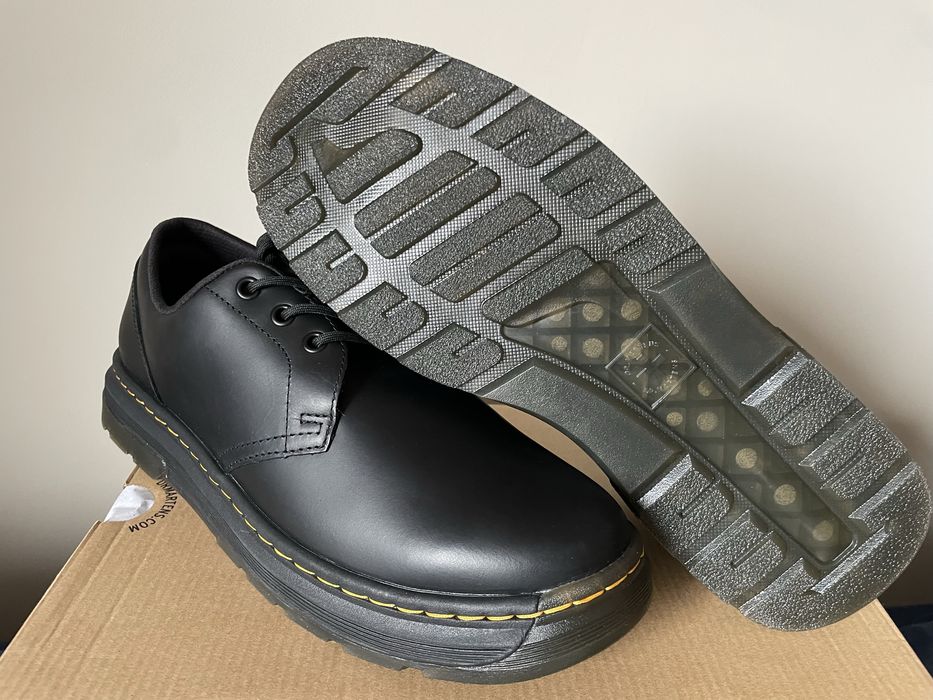 Dr. Martens Crewson 45