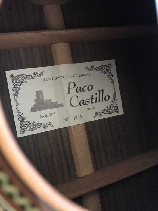 Guitarra Clássica Paco Castilho 205 c/ Caixa Gator Rígida