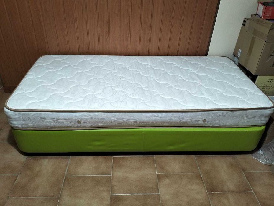 Conjunto Cama e colchão