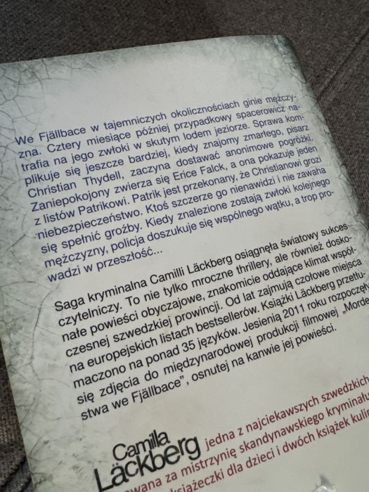 C. Läckberg, „Syrenka”