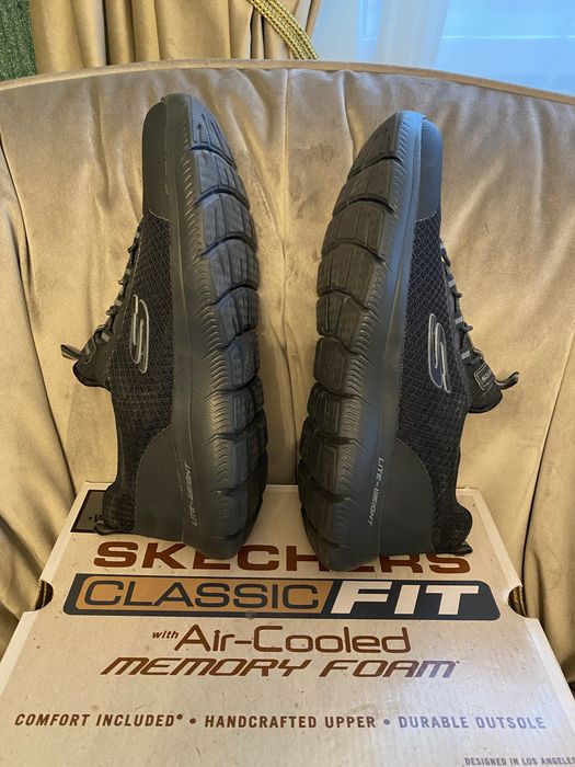 Продам Skechers мужские слипоны