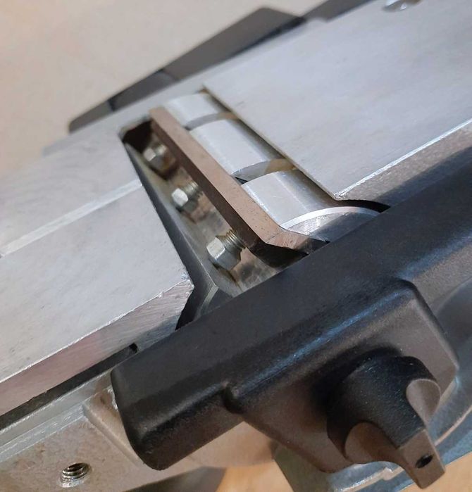 Электрорубанок Фиолент Phiolent Р2-82