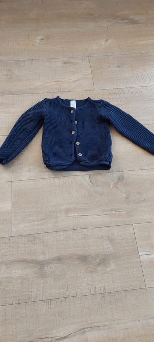 Zestaw ubranek dla dziewczynki w rozmiarze 92/98 - stan bardzo dobry