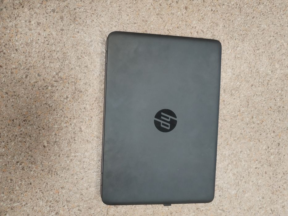 Komputer system Linux,  laptop 12,5"HP Elitebook 820
