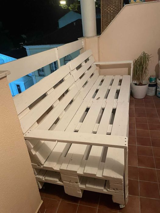 BANCO DE JARDIM EM PALETES