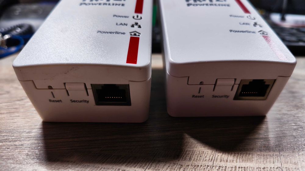 2x Transmiter sieciowy AVM FRITZ!Powerline 520E   500Mbit